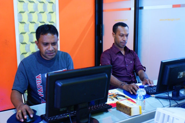 OXFAM Papua Pelatihan geographic information system